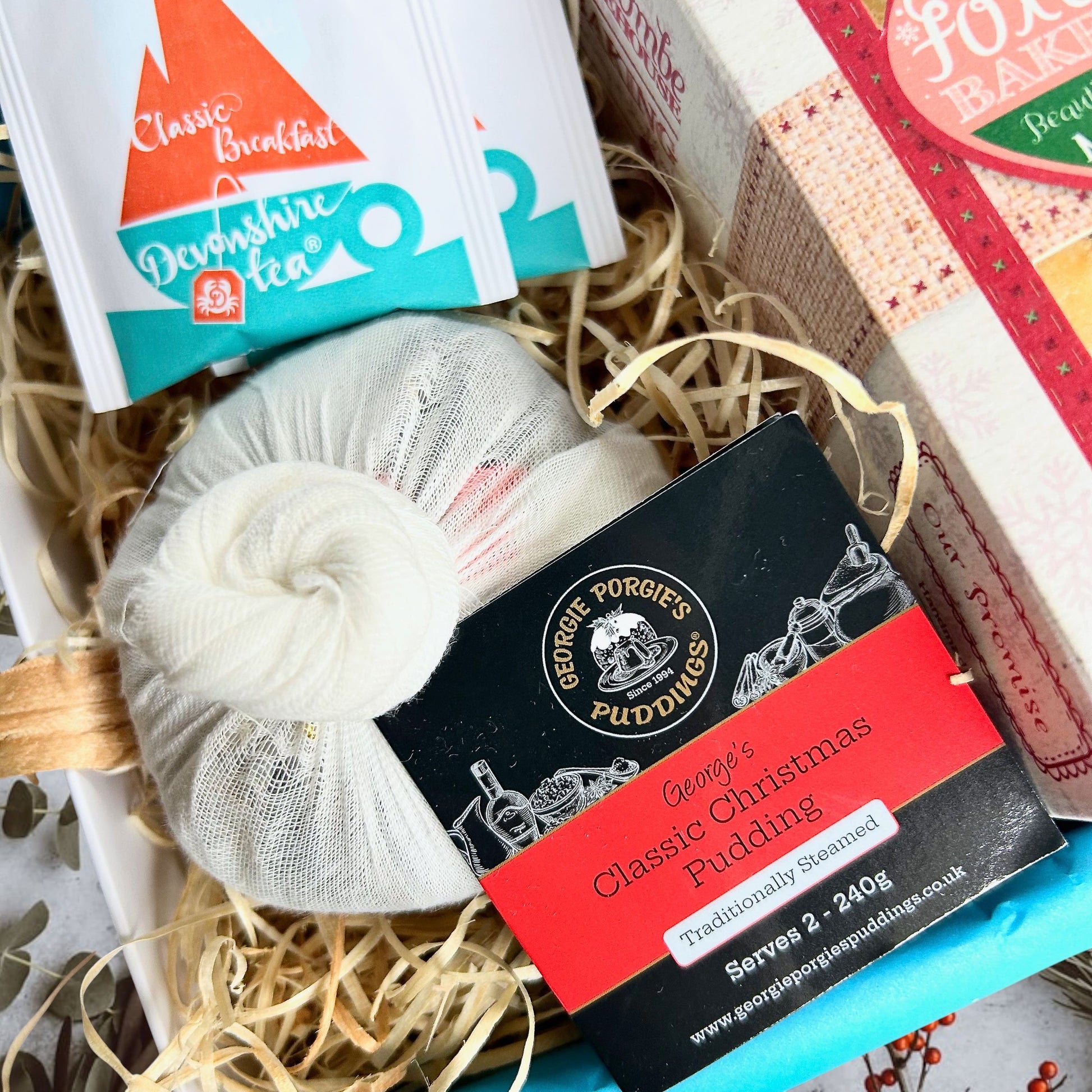 Devon Christmas Pudding Hamper Mini with luxury Christmas Pudding, award winning handmade mince pies and Devonshire Tea